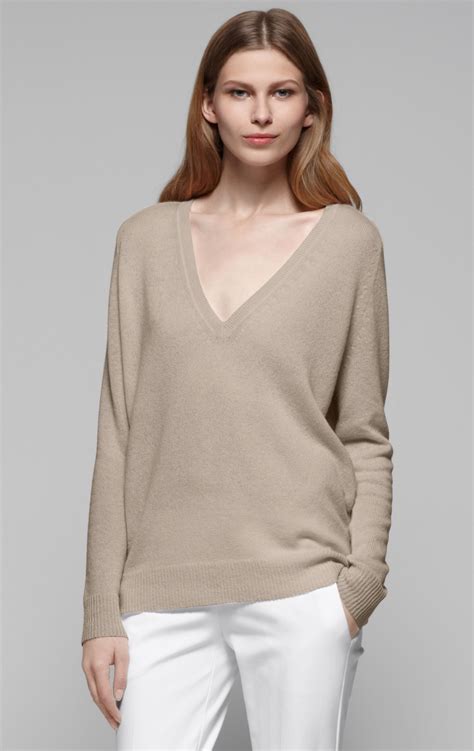 cashmere sweater|More.